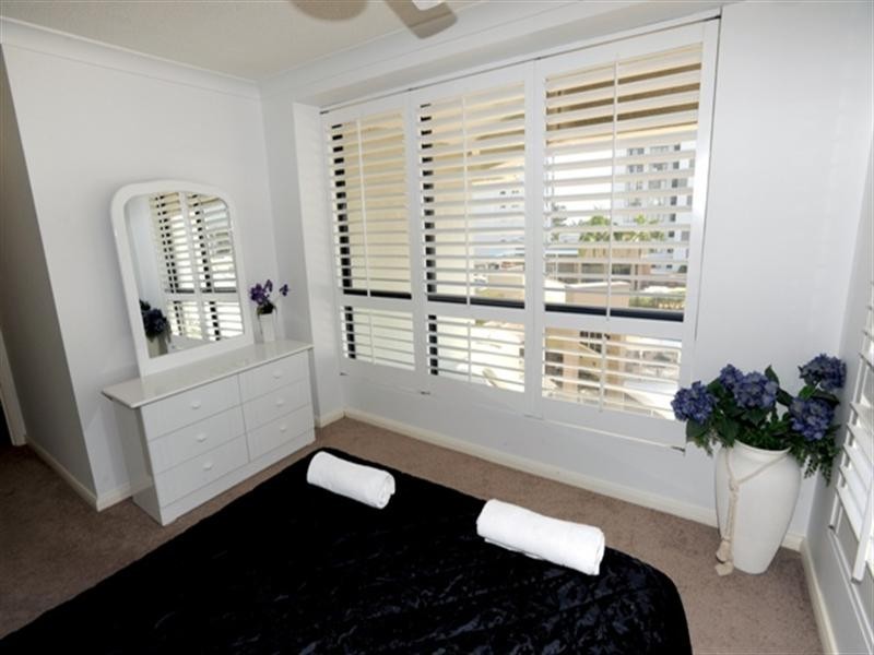 06-3 ‘Victoria Square’, 15 Victoria Avenue, Broadbeach QLD 4218