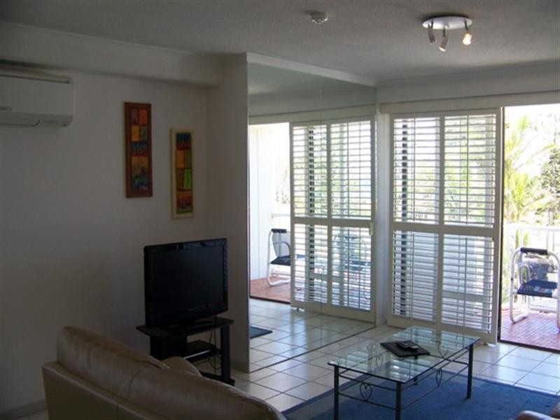 2-04/157 ‘South Pacific Plaza’, Old Burleigh Road, Broadbeach QLD 4218