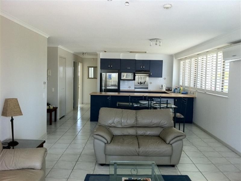 2-04/157 ‘South Pacific Plaza’, Old Burleigh Road, Broadbeach QLD 4218