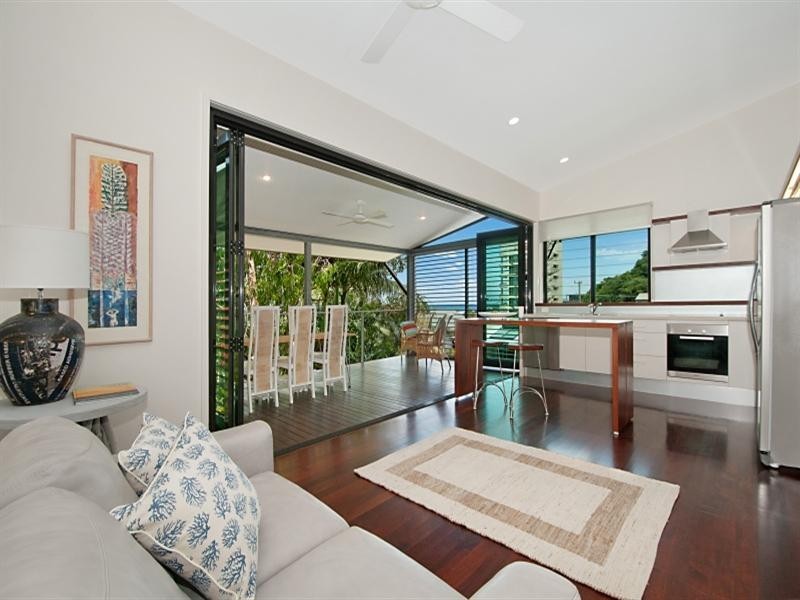 1/808 Pacific Parade, Currumbin QLD 4223