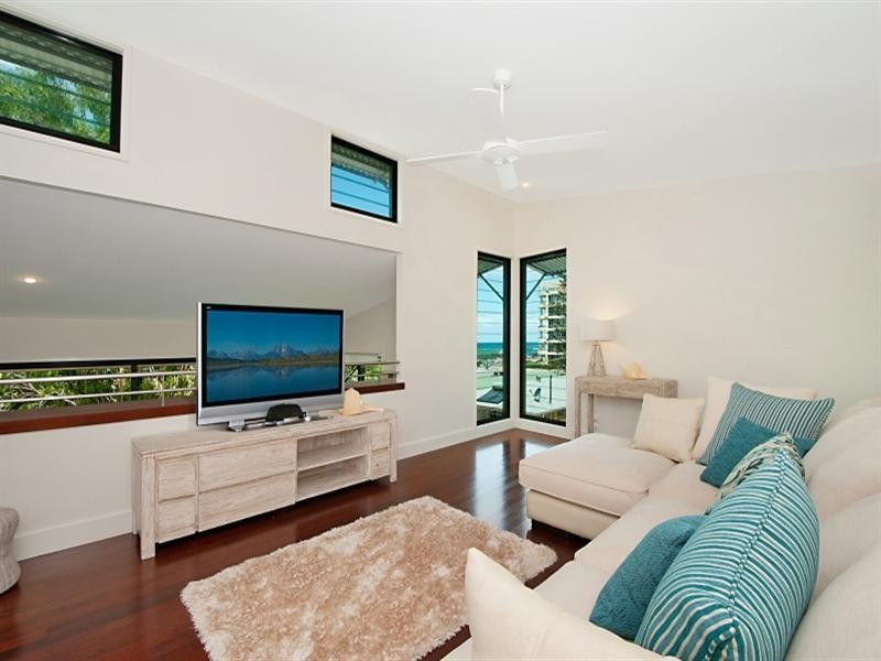 1/808 Pacific Parade, Currumbin QLD 4223