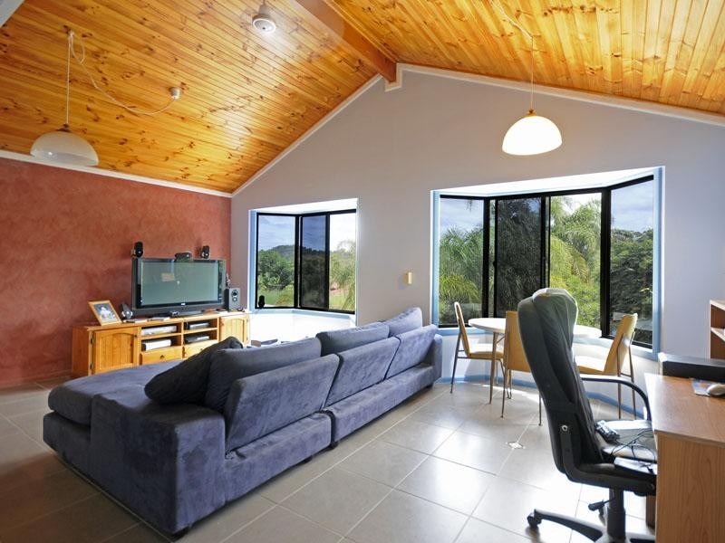 30 Tuesday Drive, Tallebudgera Valley QLD 4228