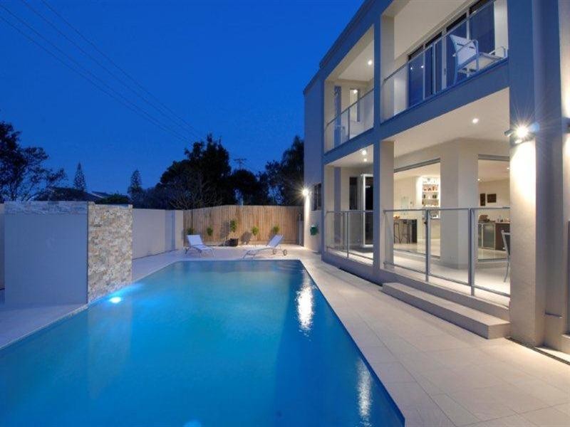 1 Mascala Parade, Mermaid Waters QLD 4218