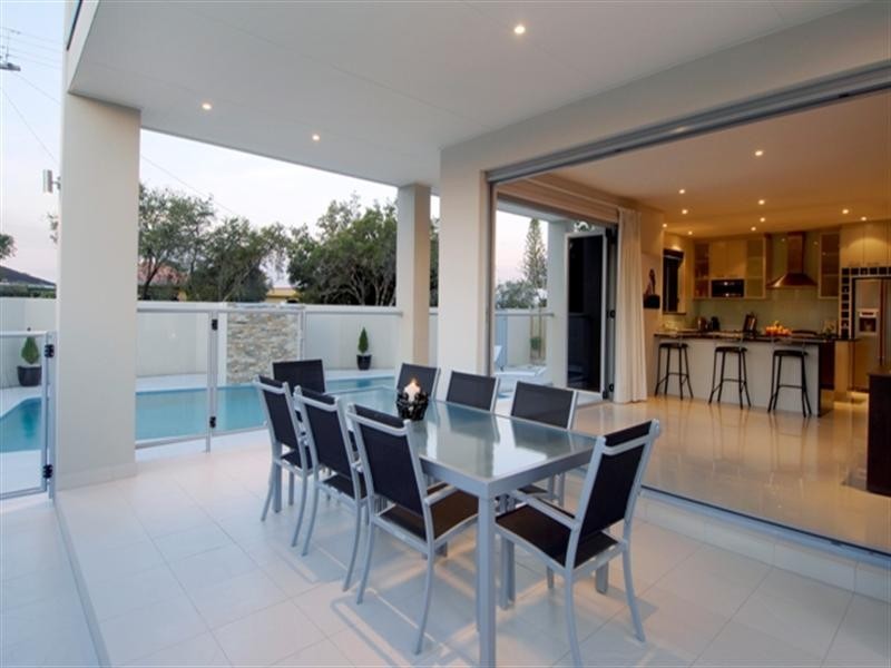 1 Mascala Parade, Mermaid Waters QLD 4218