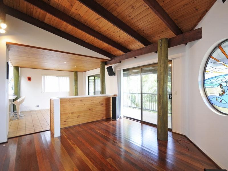 17 Ballidu Close, Elanora QLD 4221