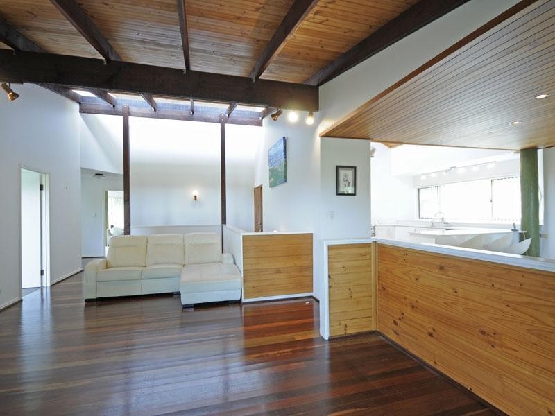 17 Ballidu Close, Elanora QLD 4221