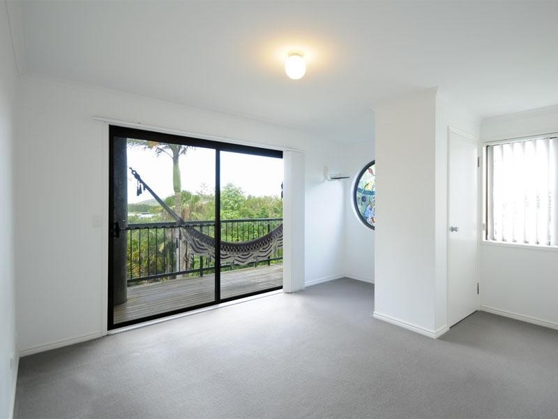 17 Ballidu Close, Elanora QLD 4221