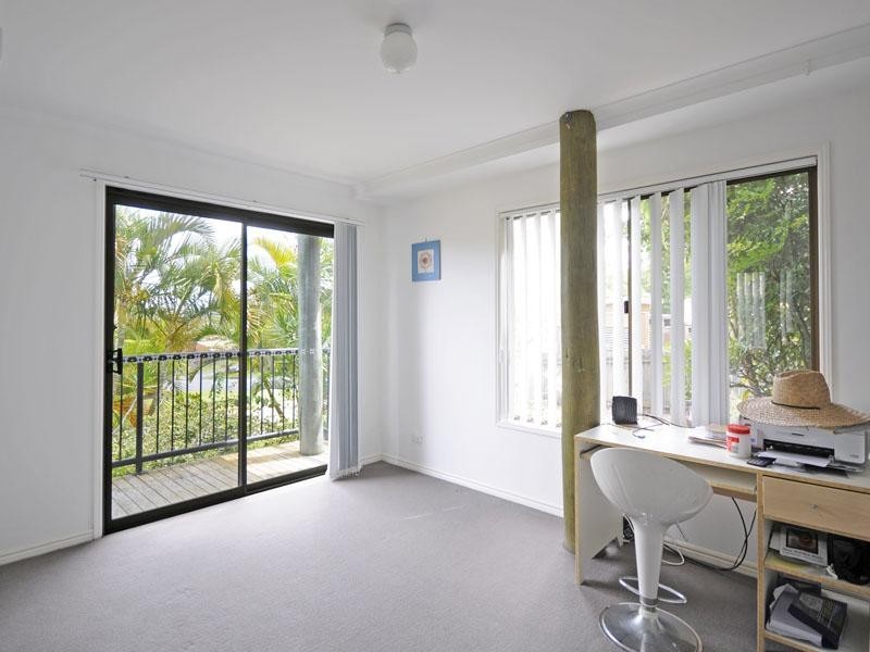 17 Ballidu Close, Elanora QLD 4221