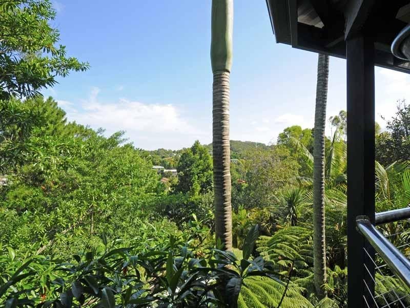 22 Bob Barnard Drive, Tugun QLD 4224