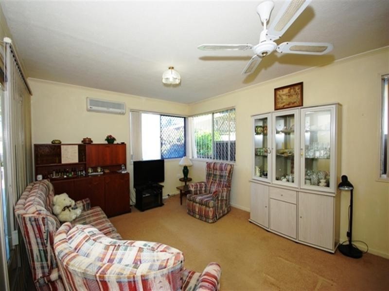 94 Albion Avenue, Miami QLD 4220