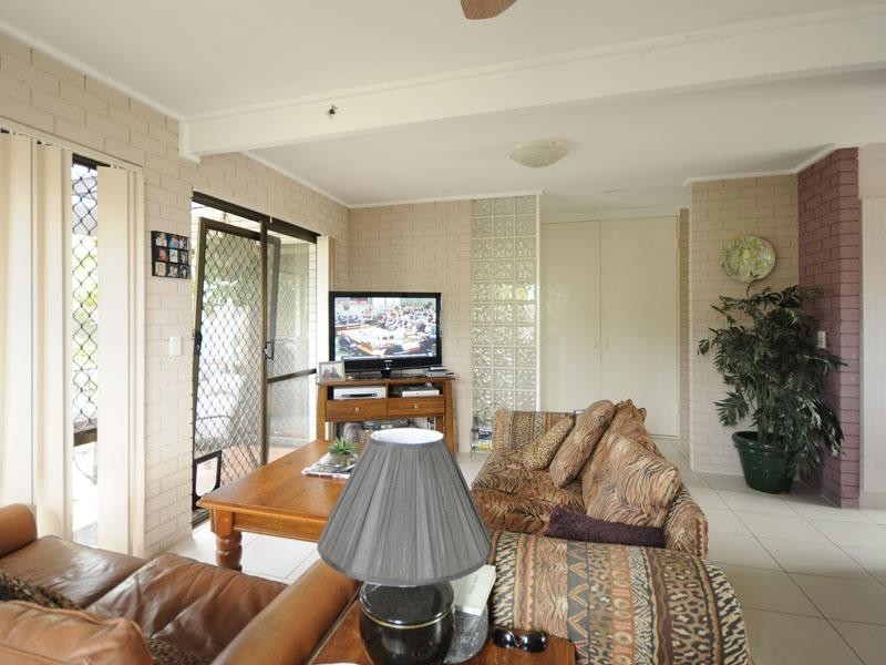 1 and 2/32 Cronulla Avenue, Mermaid Beach QLD 4218