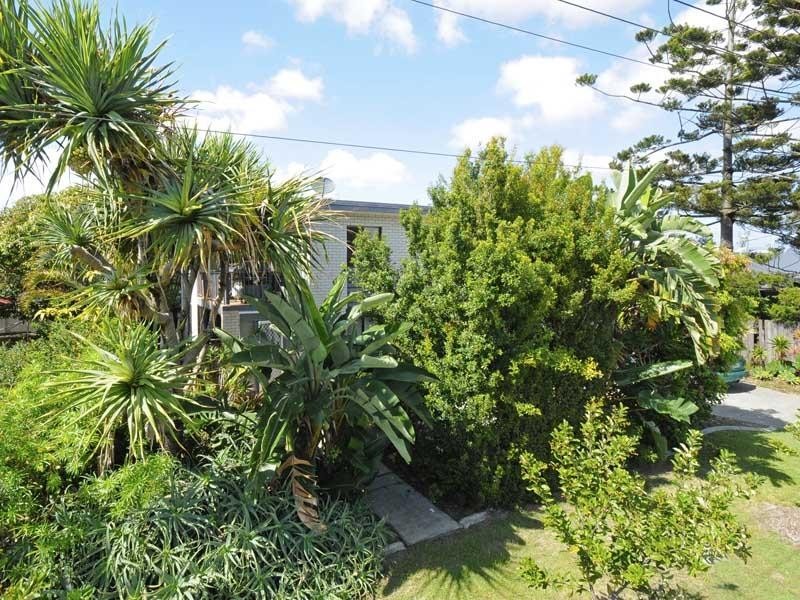 1 and 2/32 Cronulla Avenue, Mermaid Beach QLD 4218