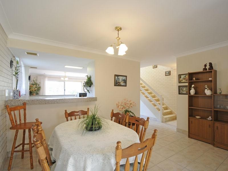 8/22 Aquila Court, Mermaid Waters QLD 4218