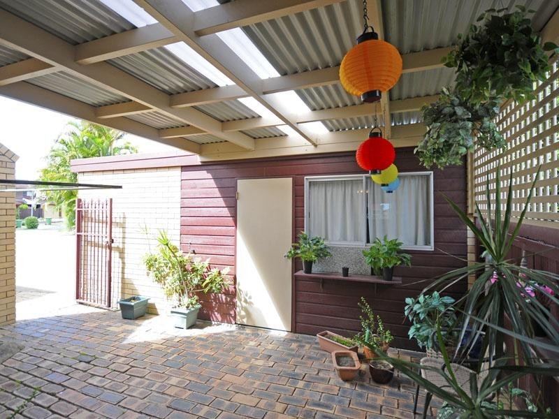 8/22 Aquila Court, Mermaid Waters QLD 4218