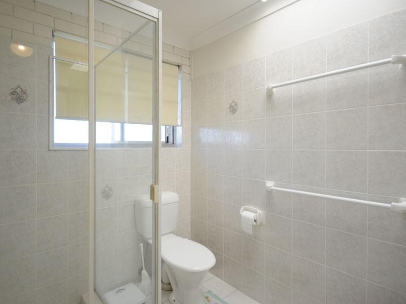 8/22 Aquila Court, Mermaid Waters QLD 4218