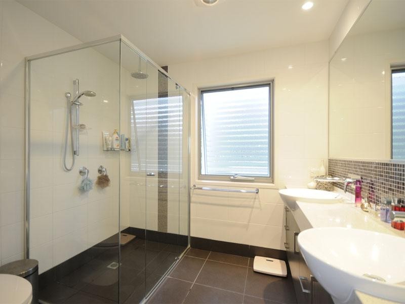 9 Mokera Avenue, Palm Beach QLD 4221