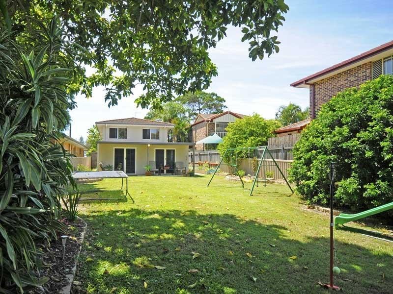 136 Cypress Terrace, Palm Beach QLD 4221