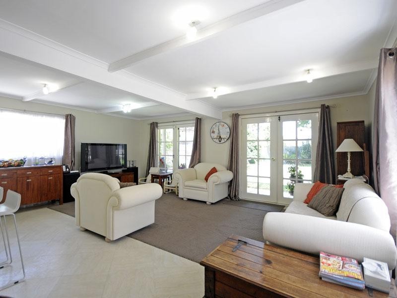 136 Cypress Terrace, Palm Beach QLD 4221