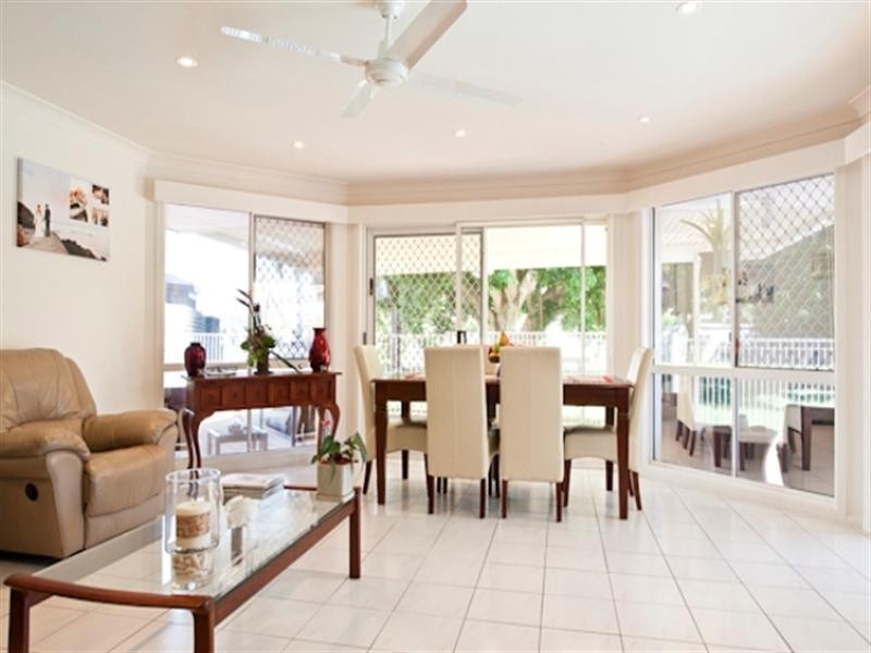 19 Martinique Way, Clear Island Waters QLD 4226