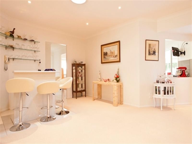 19 Martinique Way, Clear Island Waters QLD 4226