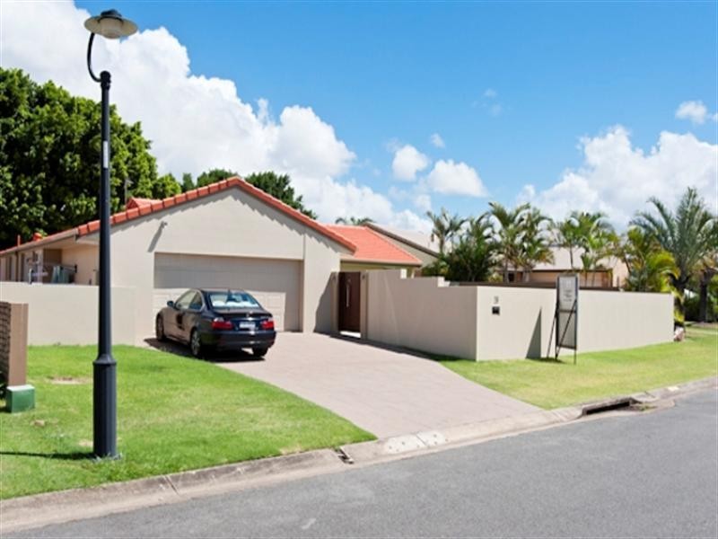 19 Martinique Way, Clear Island Waters QLD 4226