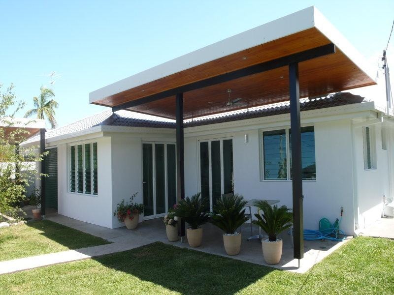 49 Allambi Avenue, Broadbeach Waters QLD 4218