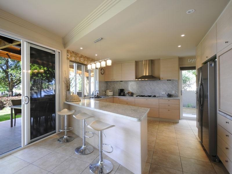 53 River Crescent, Broadbeach Waters QLD 4218