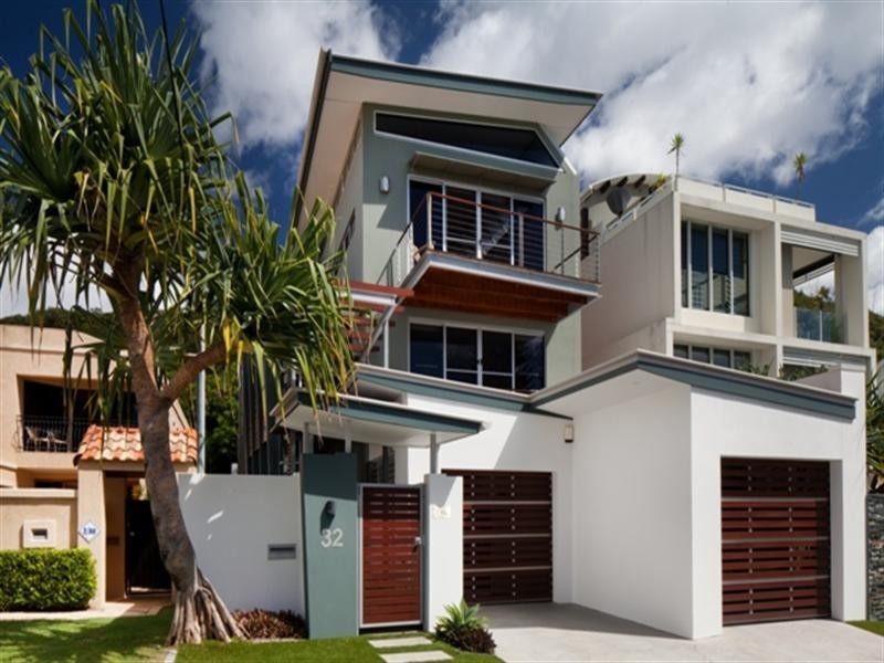 32 Nagel Avenue, Miami QLD 4220