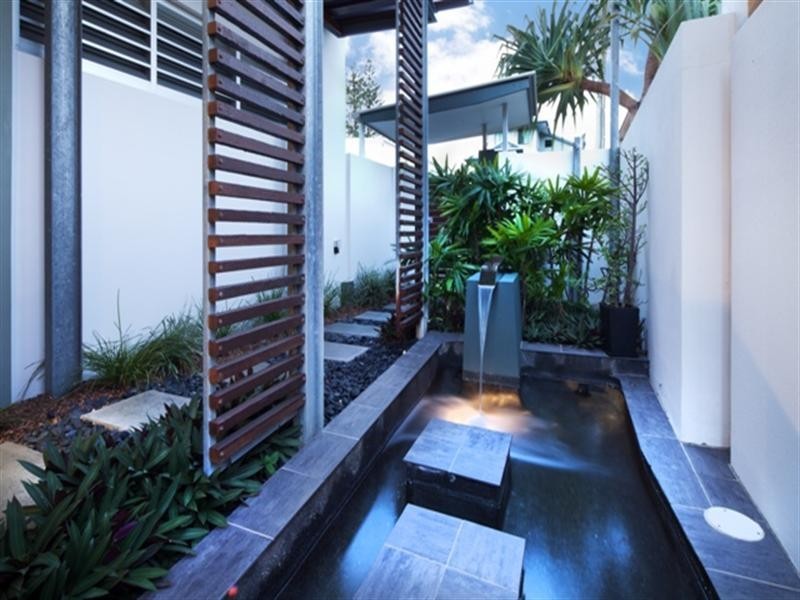 32 Nagel Avenue, Miami QLD 4220