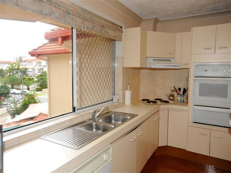 14 ‘Jubilee Views’, 16 Jubilee Avenue, Broadbeach QLD 4218