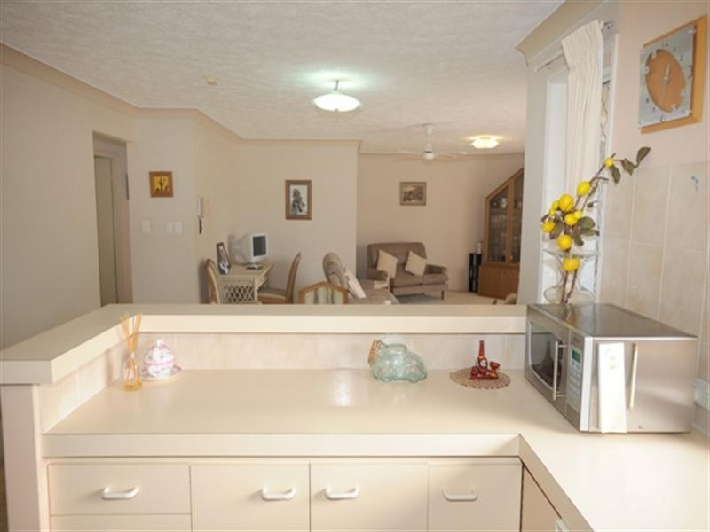 14 ‘Jubilee Views’, 16 Jubilee Avenue, Broadbeach QLD 4218