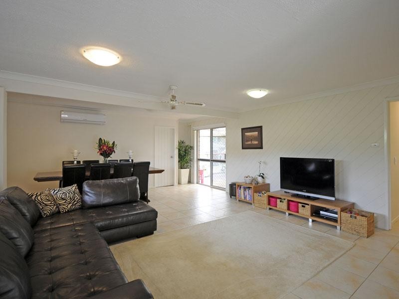 19 Satinwood Place, Palm Beach QLD 4221