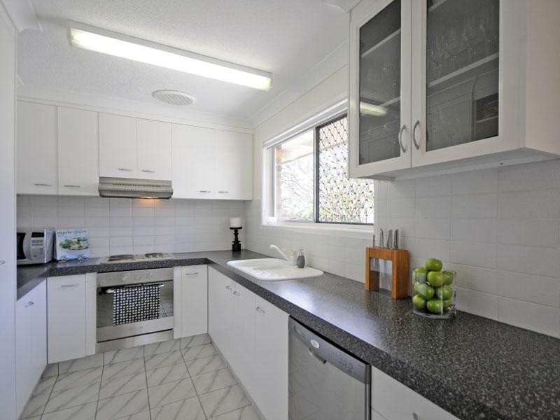 19 Satinwood Place, Palm Beach QLD 4221