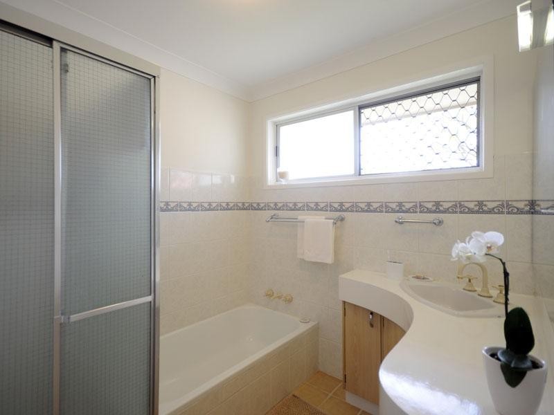 19 Satinwood Place, Palm Beach QLD 4221