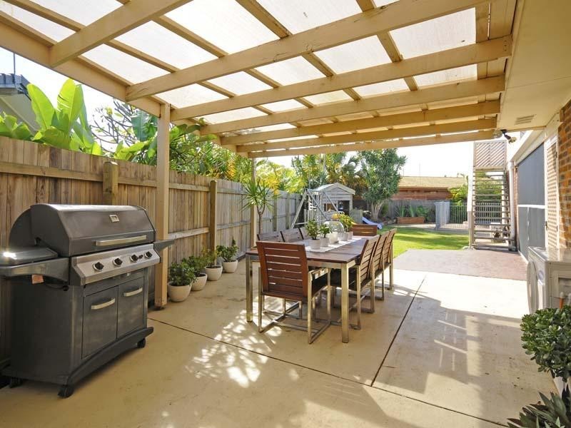 19 Satinwood Place, Palm Beach QLD 4221