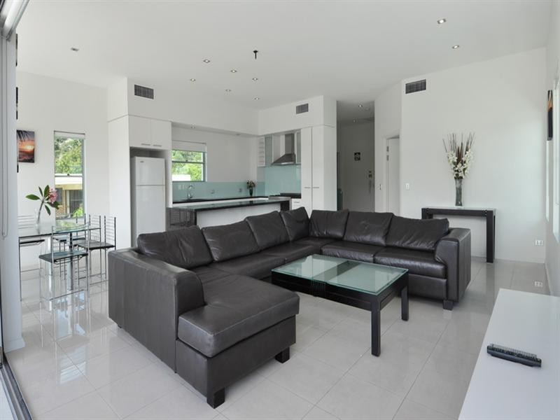 1/6 Seagull Avenue, Mermaid Beach QLD 4218