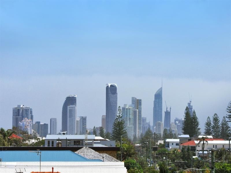 1/6 Seagull Avenue, Mermaid Beach QLD 4218