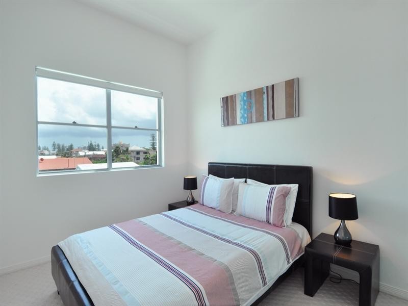 1/6 Seagull Avenue, Mermaid Beach QLD 4218