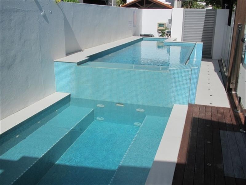 9 Ventura Road, Mermaid Beach QLD 4218