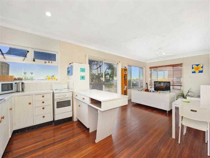 232 Pacific Parade, Bilinga QLD 4225