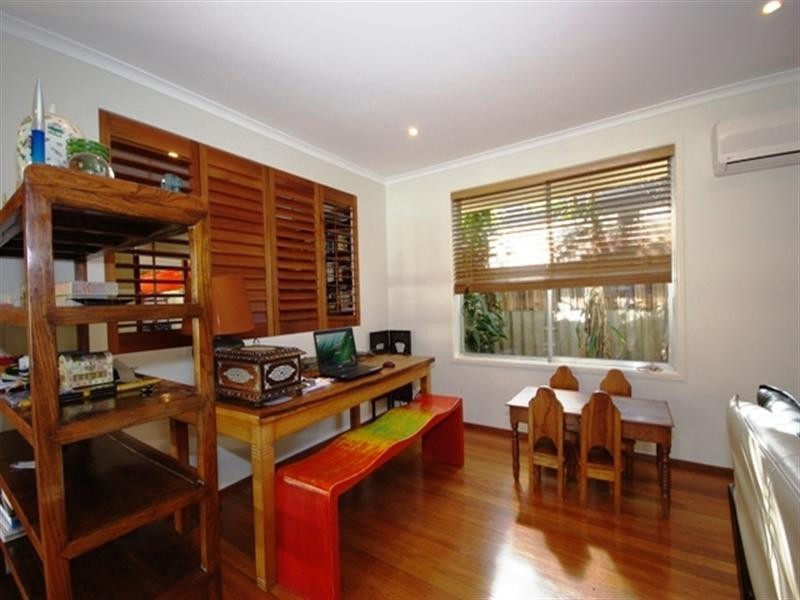 115 Albion Avenue, Miami QLD 4220