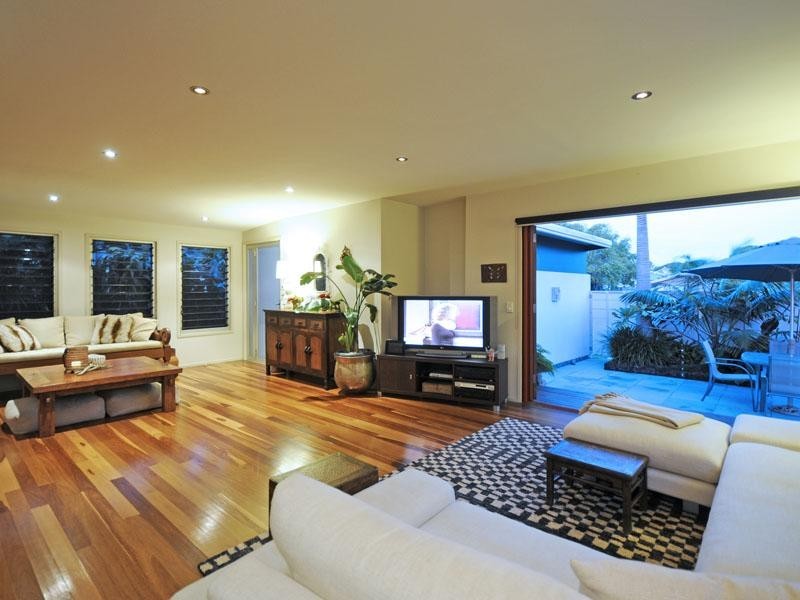 59 Manus Avenue, Palm Beach QLD 4221