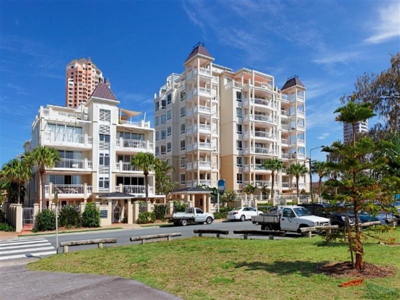 39 ‘La Grande’, 122 Old Burleigh Road, Broadbeach QLD 4218