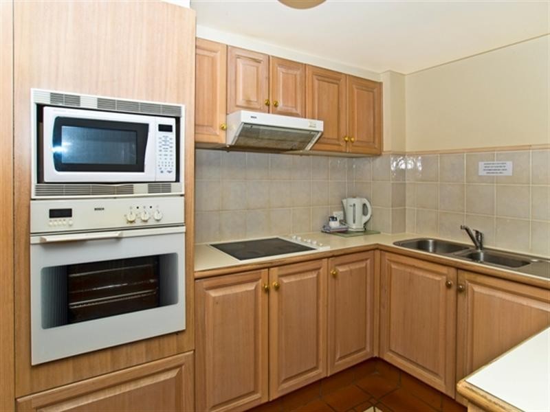 39 ‘La Grande’, 122 Old Burleigh Road, Broadbeach QLD 4218