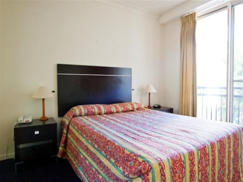 75 ‘Turtle Beach’, 2342 Gold Coast Highway, Mermaid Beach QLD 4218