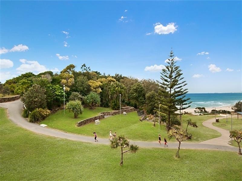 2/3 Brakes Crescent, Miami QLD 4220