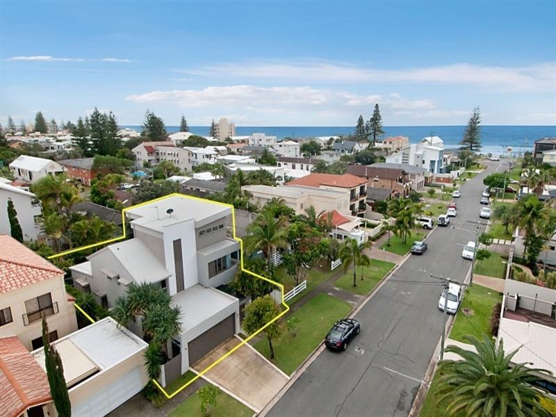 23 Hilda Street, Mermaid Beach QLD 4218