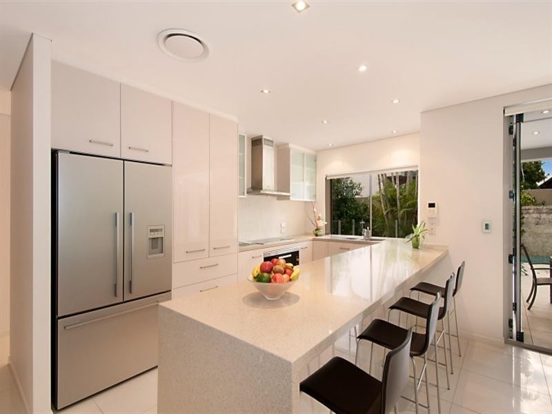 23 Hilda Street, Mermaid Beach QLD 4218