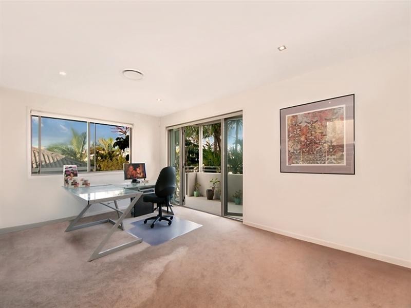 23 Hilda Street, Mermaid Beach QLD 4218