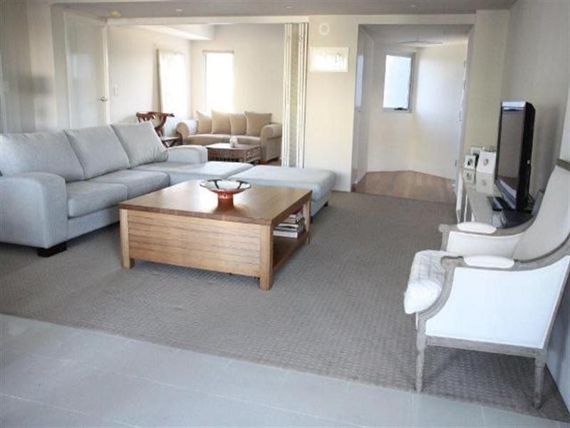 4 ‘Alexis’, 19 Mermaid Avenue, Mermaid Beach QLD 4218